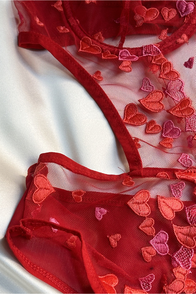 Kırmızı Kalp Detay Bodysuit ATE-1667