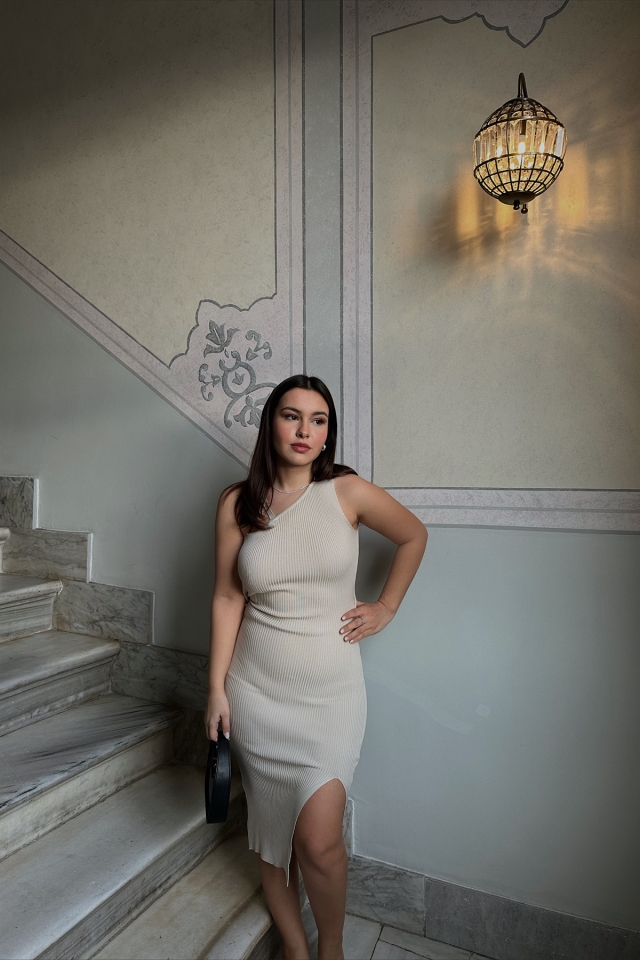 Krem Askılı Yırtmaç Detay Elbise ATE3709