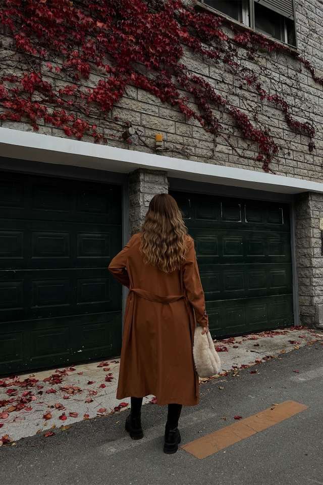 Kruvaze Yaka Önü Düğmeli Trenckot ATE2403