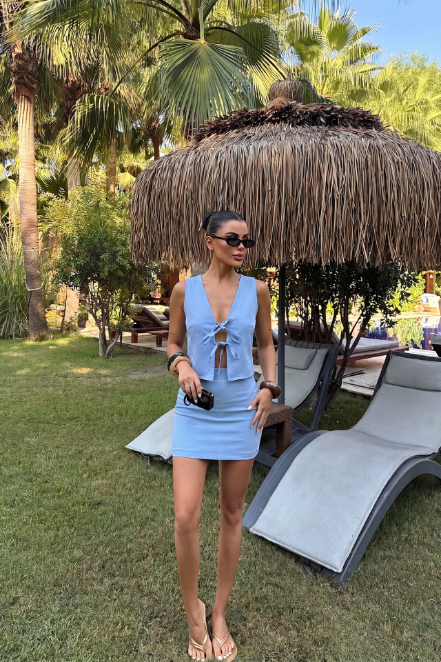 Mavi Lainie Takım