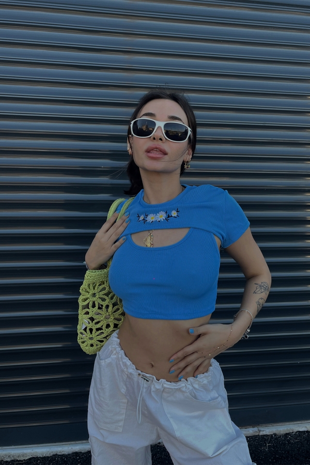 Mavi Önü Baskılı Crop Top ATE4960 - EYYO