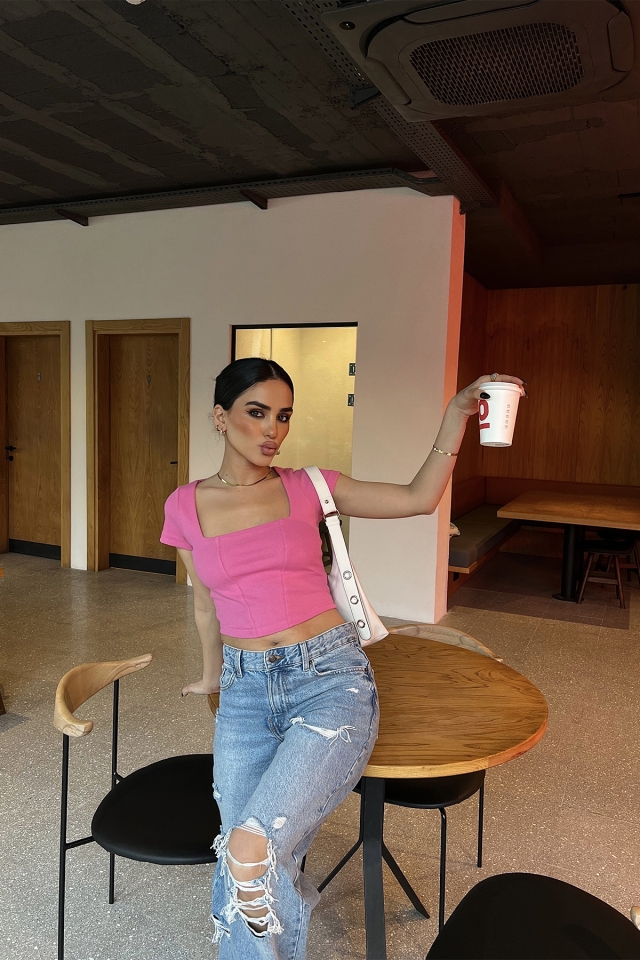 Pembe Kare Yaka Crop Top ATE4351