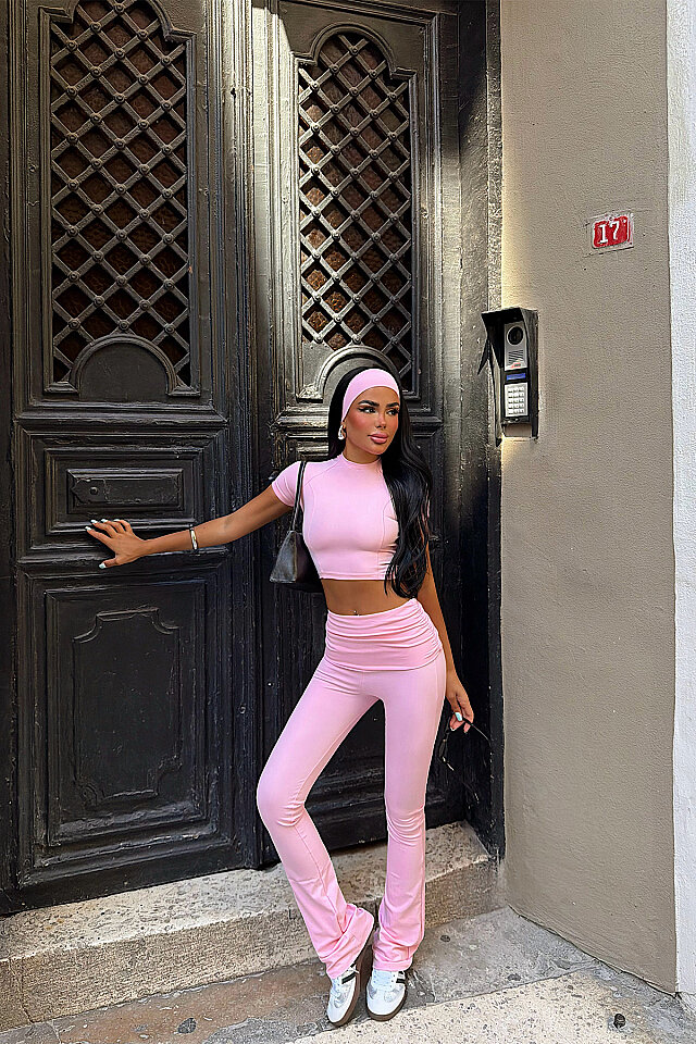 Pembe Minuya 7 Li Yoga Set 