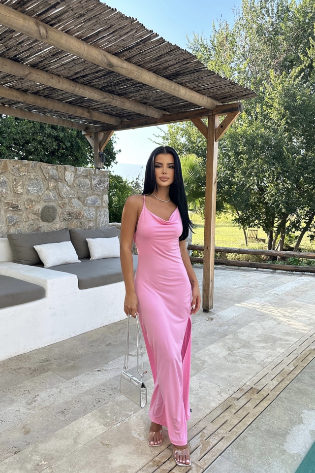 Pembe Sırt Detay Derin Yırtmaçlı Elbise ATE8191