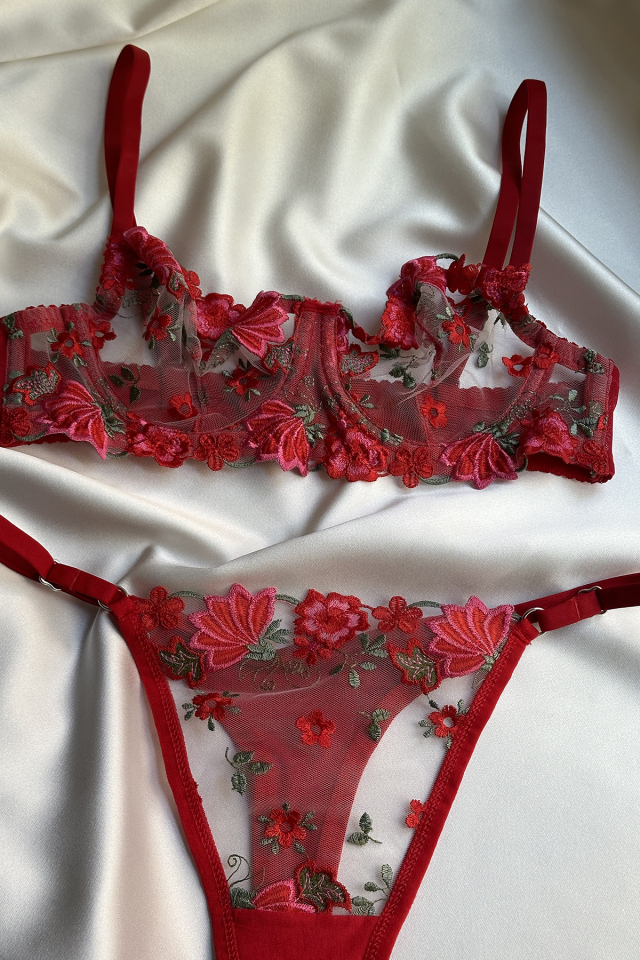 Red Flower Detail Tulle Lingerie ATE-1682