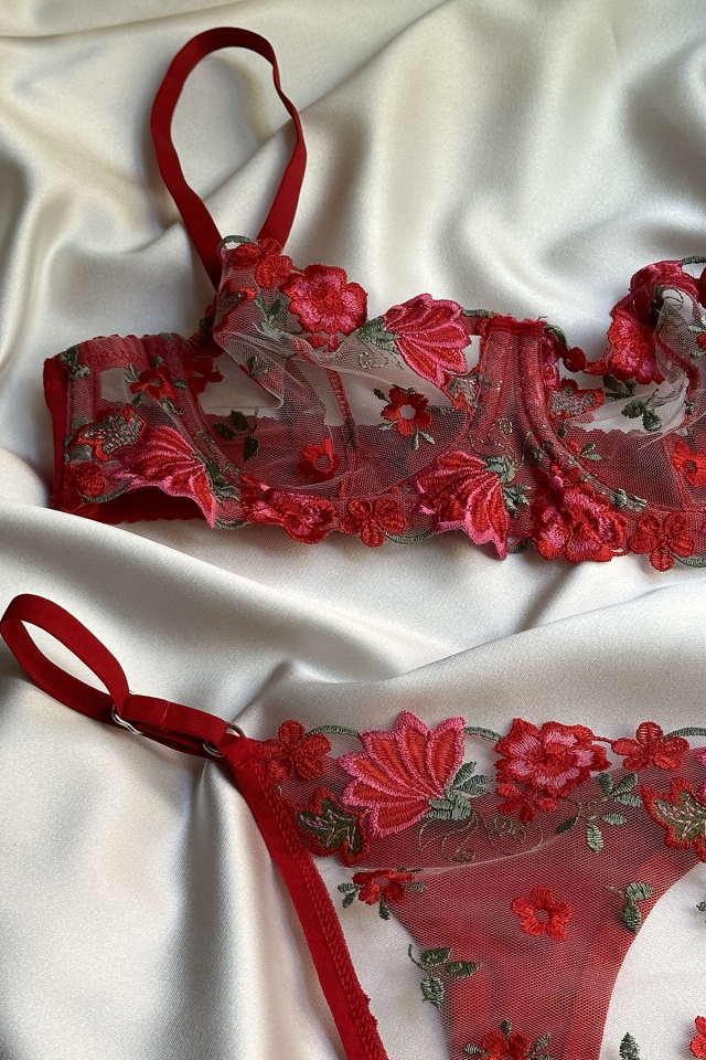 Red Flower Detail Tulle Lingerie ATE-1682