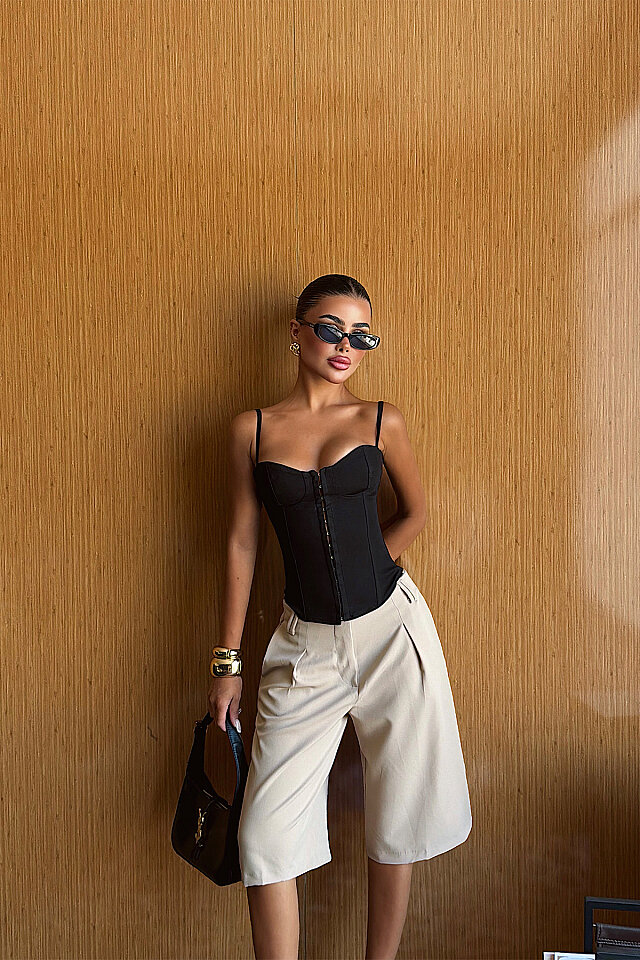 Siyah Yenomi Crop Top
