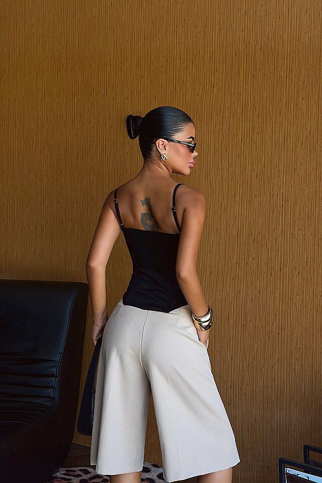 Siyah Yenomi Crop Top