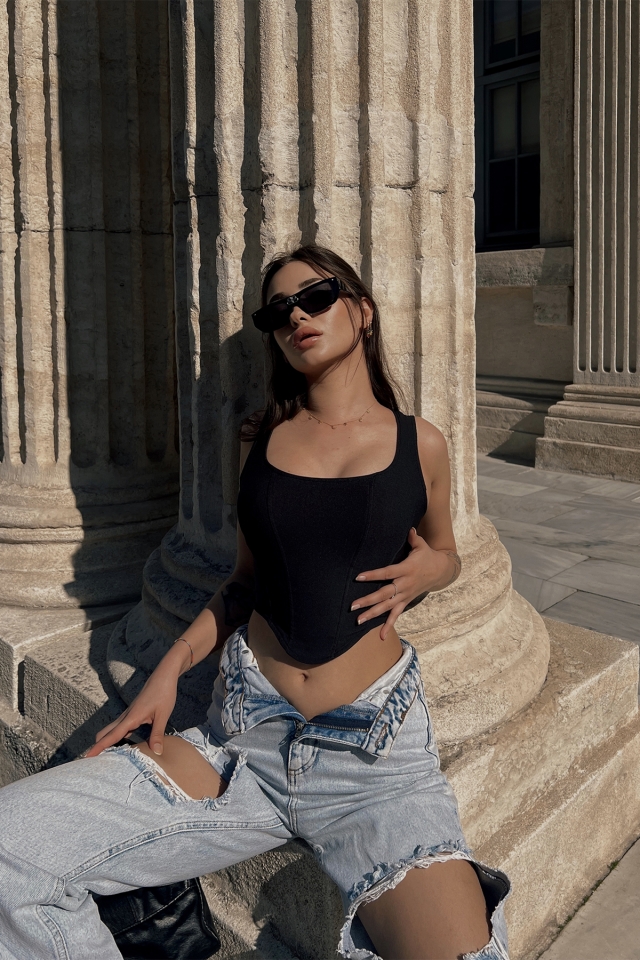 Siyah Askılı Crop Top ATE3892