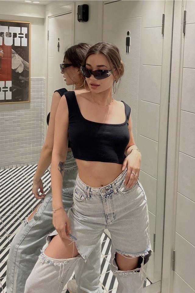 Siyah Askılı Crop Top ATE4609 - ZECHKA