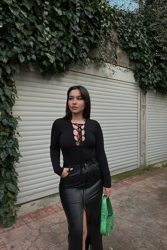 Siyah Bağlamalı Bodysuit ATE3469