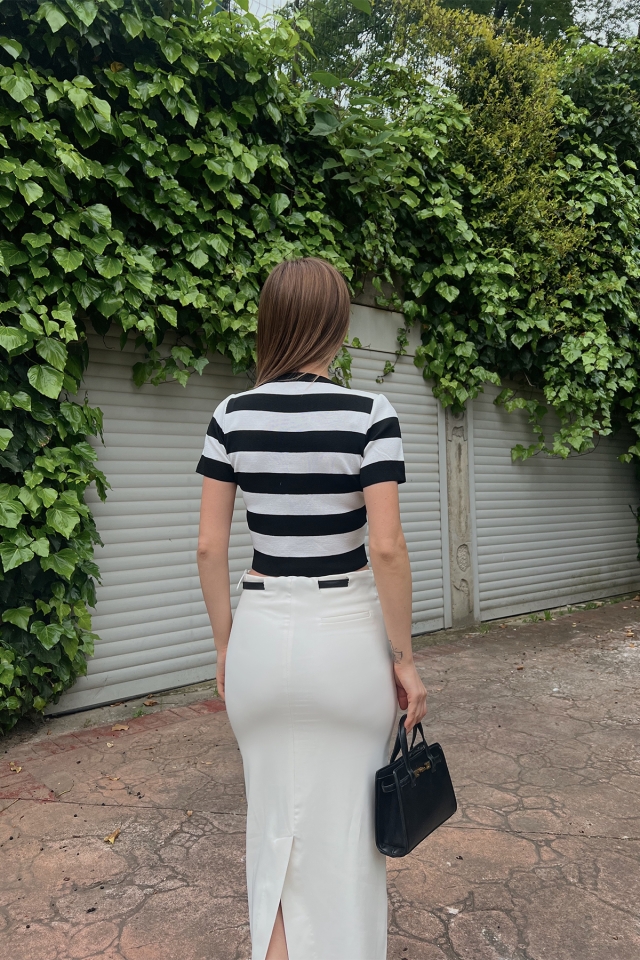 Siyah Bisiklet Yaka Crop Top ATE6824