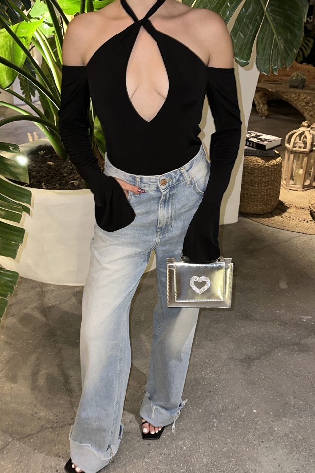 Siyah Boyun Detay Bodysuit ATE2930