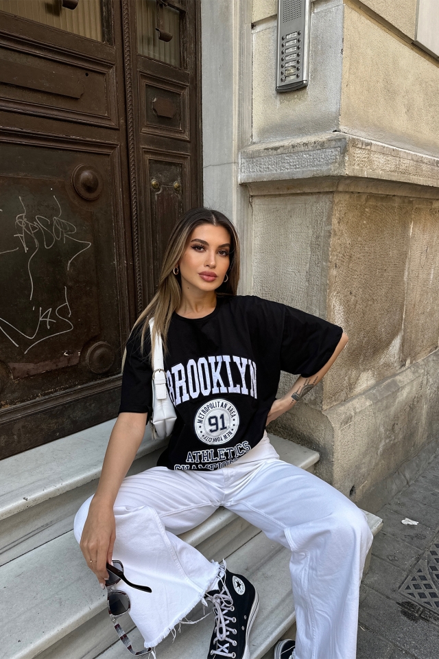 Siyah Broklyn Yazılı Tişört ATE5304
