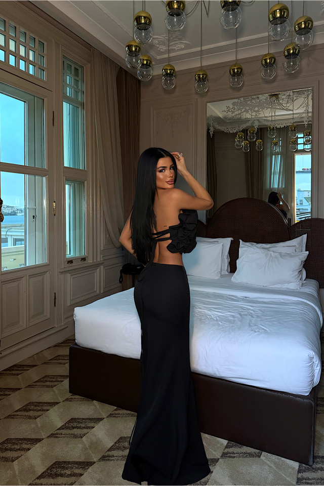 Siyah Ruffle Takım ATE-4430