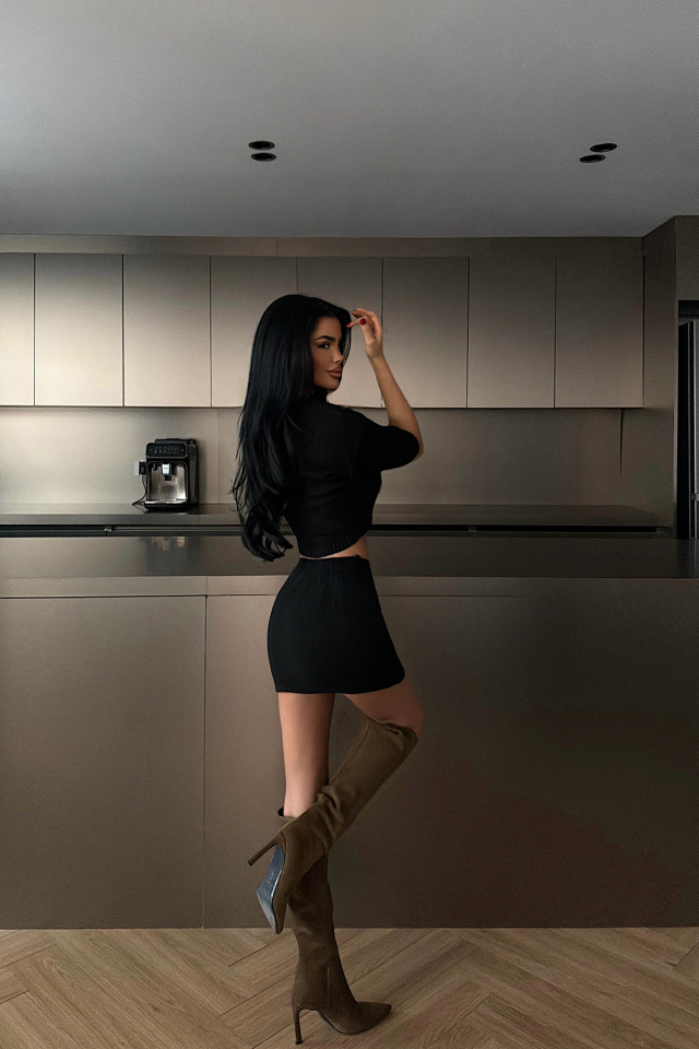 Siyah Alondra Triko Takım