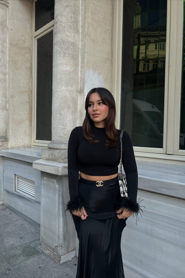 Siyah Genji Tüy Detay Bluz ATE2475 - EYYO