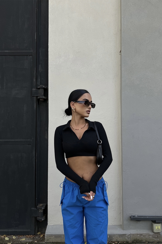Siyah Kruvaze Yaka Crop Top ATE2269 - EYYO