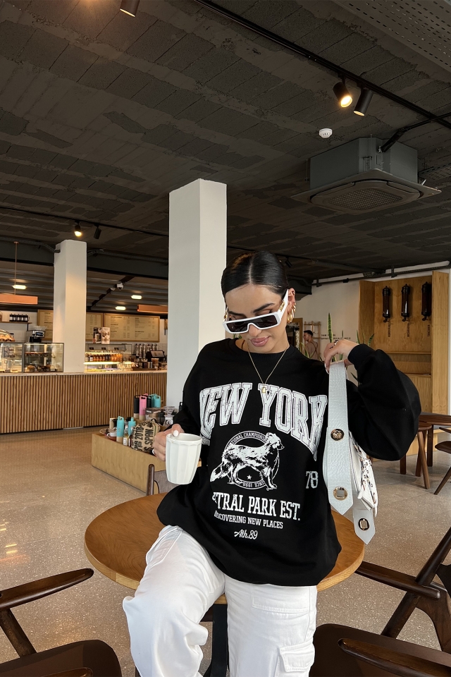 Siyah New York Önü Baskılı Sweat ATE2333