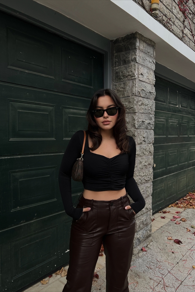 Siyah Önü Büzgülü Crop Top ATE2574 - EYYO