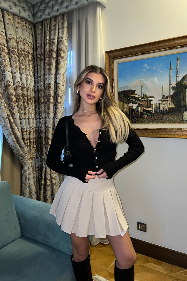 Siyah Önü Düğmeli Bluz ATE3783 - VİNALES