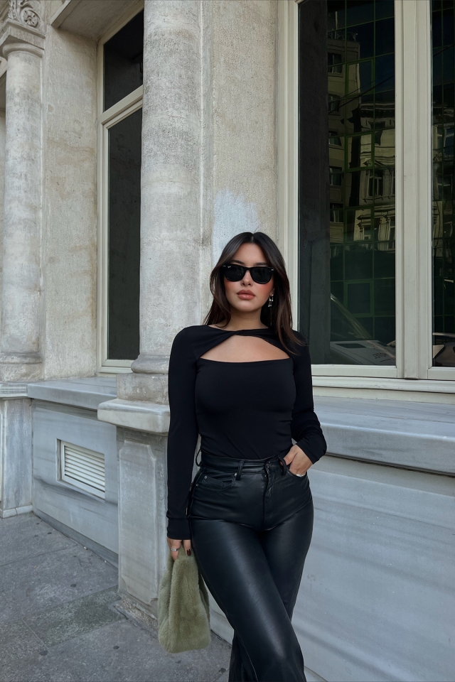 Siyah Pencere Detay Bodysuit ATE2222 - EYYO