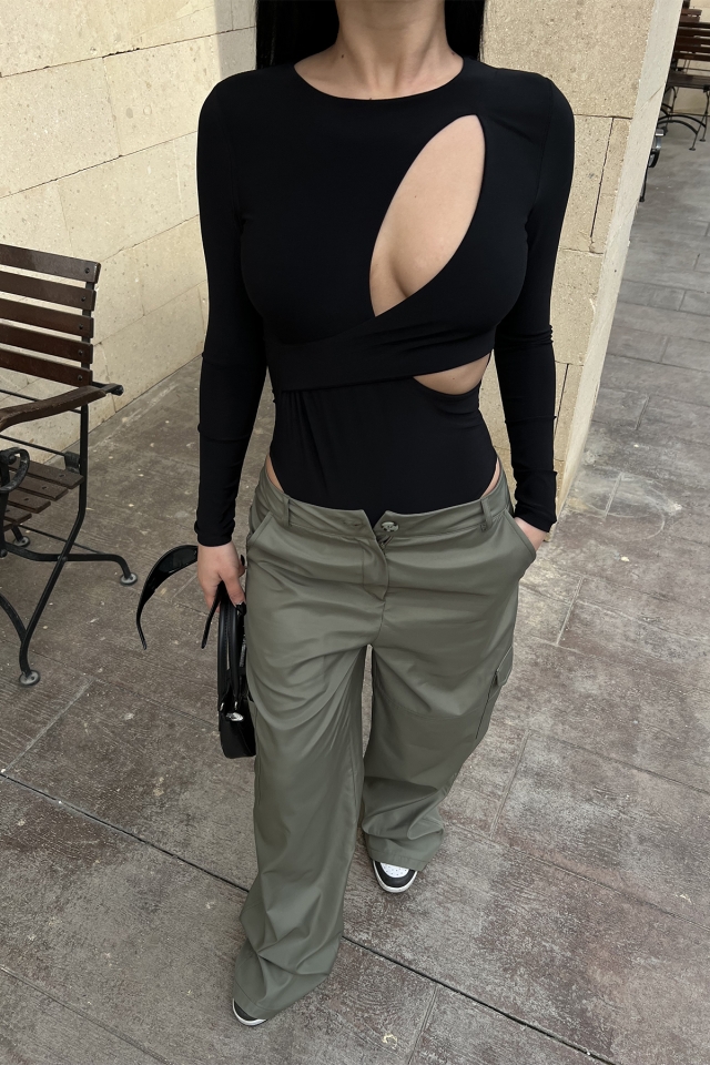 Siyah Pencere Detay Bodysuit ATE4554