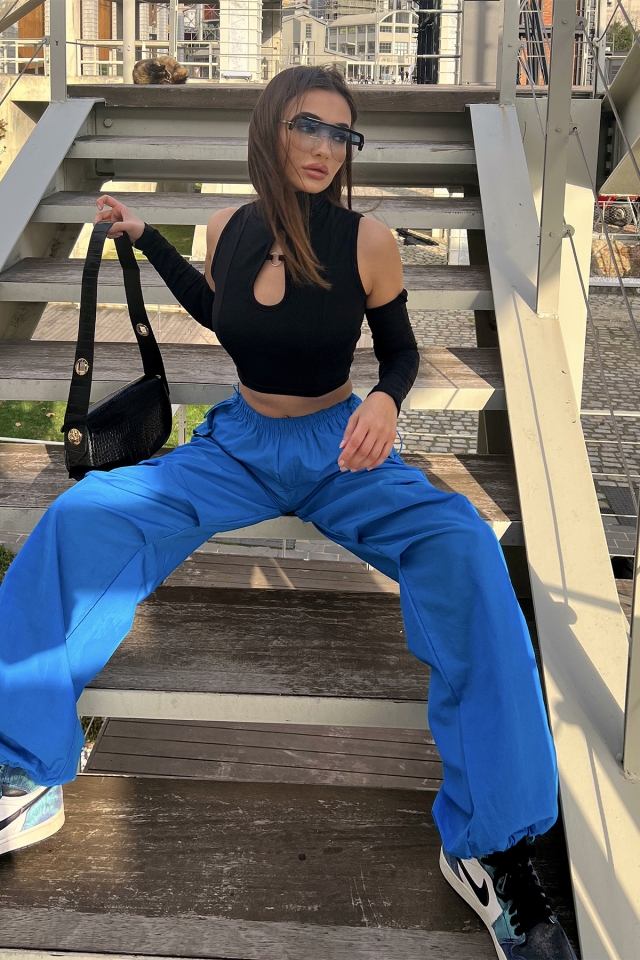Siyah Pencere Detay Crop Top ATE3067