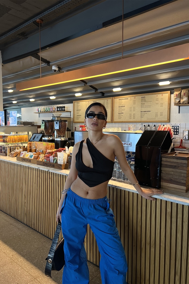 Siyah Pencere Detay Crop Top ATE3286