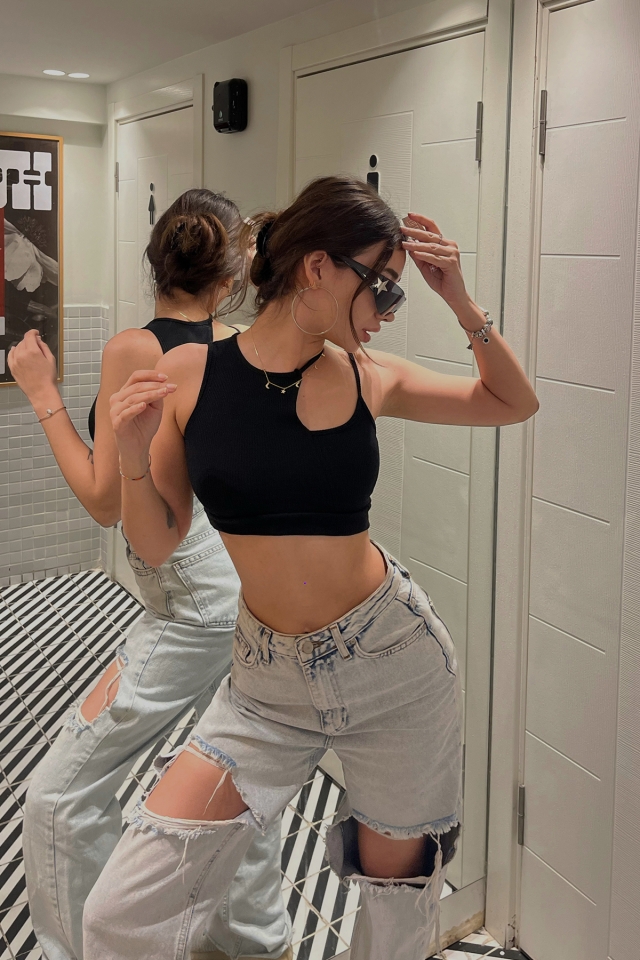 Siyah Pencere Detay Crop Top ATE4629
