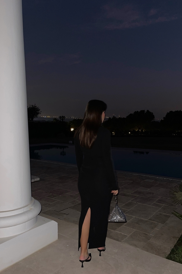 Siyah Pencereli Taş Detay Uzun Elbise ATE3278