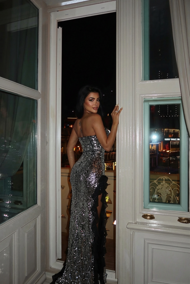Siyah Paxton Payetli Uzun Yırtmaçlı Elbise ATE-2613