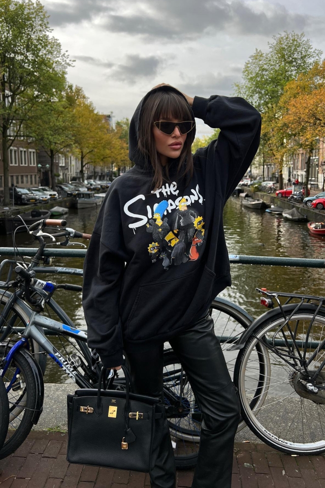 Siyah Önü Baskılı Hoodie Sweat ATE2264