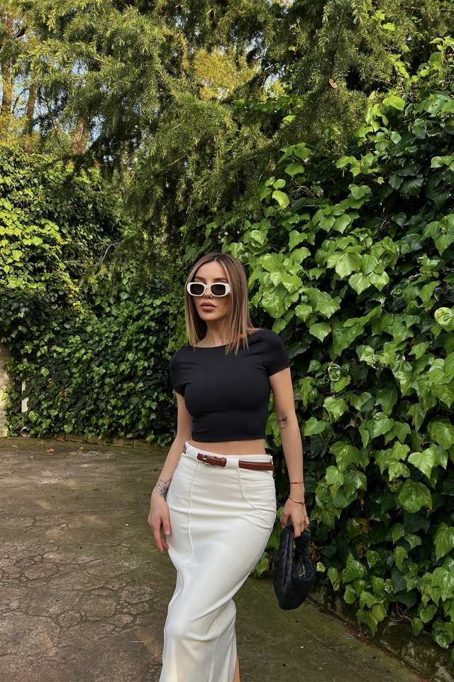 Siyah Sırt Detay Crop Top ATE6415 - DEPPOT