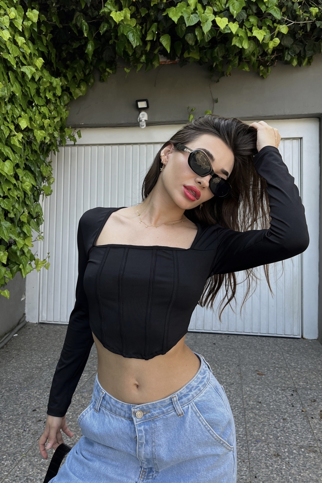 Siyah Sırt Detay Crop Top ATE6518 (1)