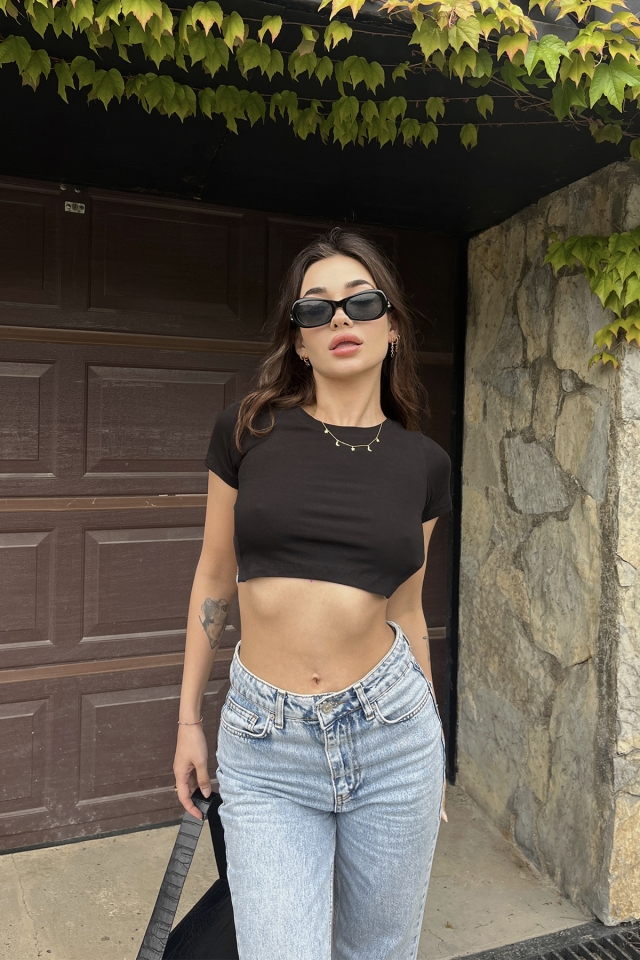 Siyah Taş Detay Crop Top