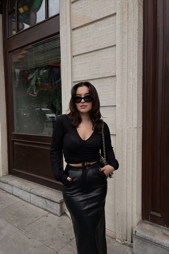 Siyah Tül Bağlamalı Crop Top ATE2864
