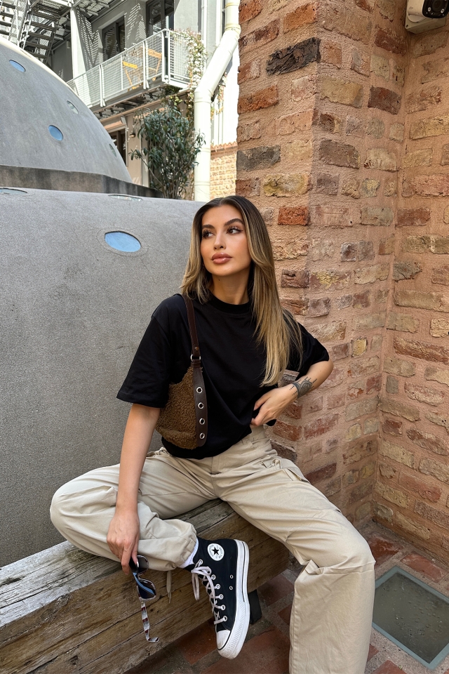 Siyah Wellness Gang Baskılı Tişört ATE6073