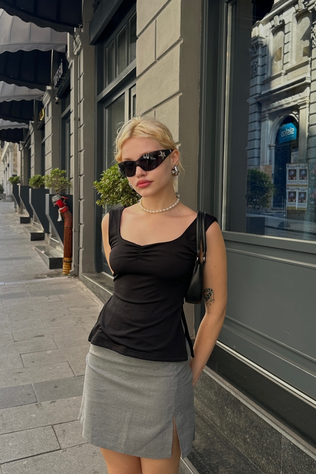 Siyah Yırtmaç Detay Crop Top ATE6334