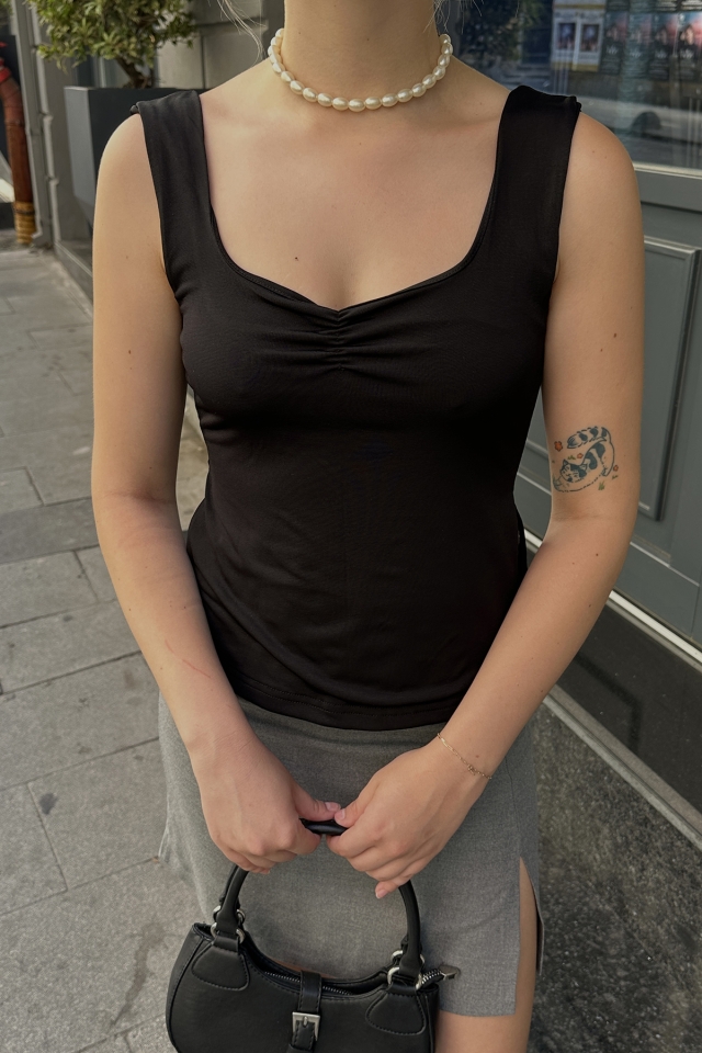 Siyah Yırtmaç Detay Crop Top ATE6334
