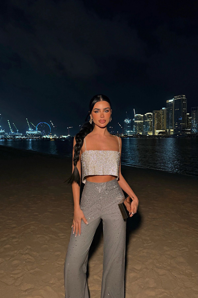 Taş Detay Askılı Crop Top