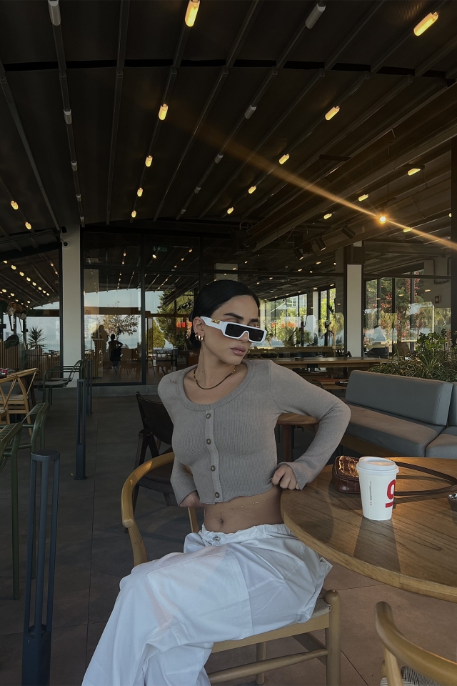 Taş Düğme Detay Crop Top ATE2858