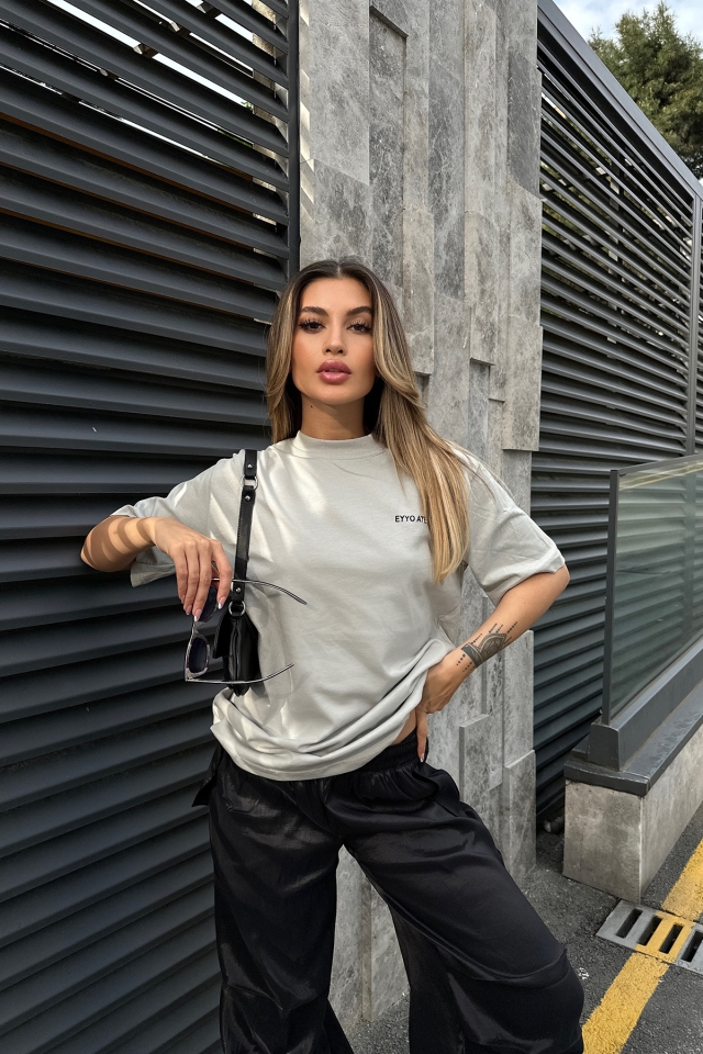 Taş Önü Yazılı Tişört ATE6072