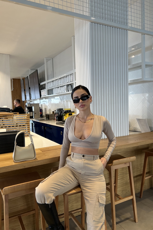 Taş Sırtı Bağlamalı Crop Top ATE3391