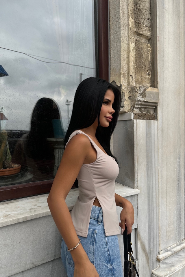 Taş Yırtmaç Detay Crop Top ATE7952