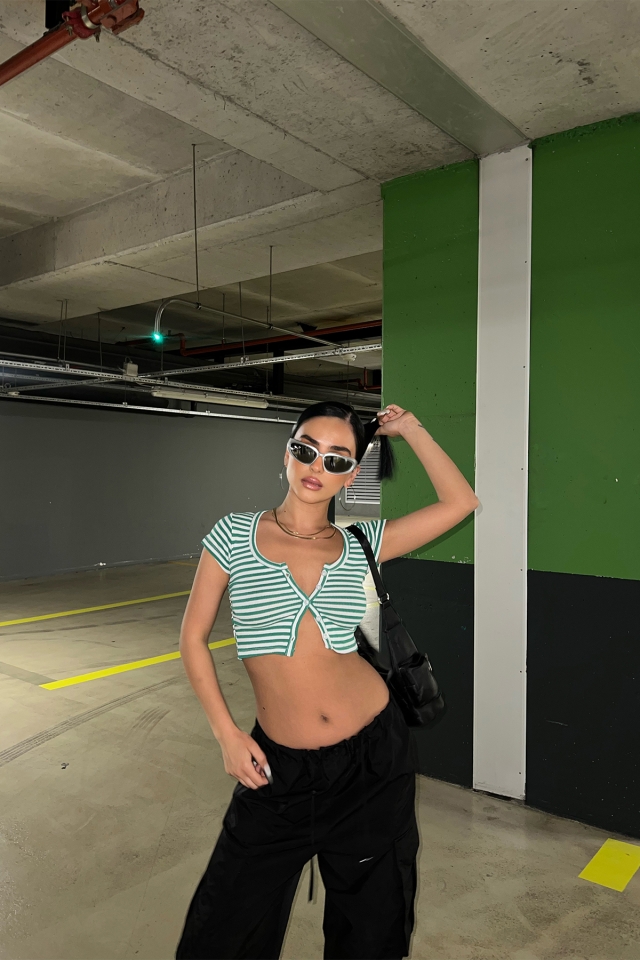 Yeşil Düğme Detay Crop Top ATE6976