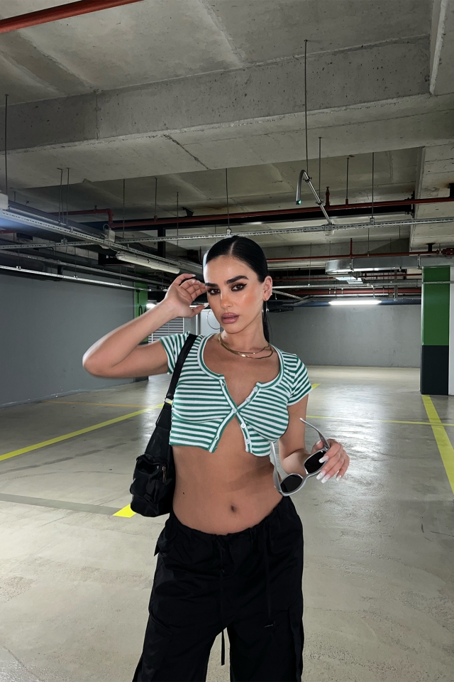 Yeşil Düğme Detay Crop Top ATE6976