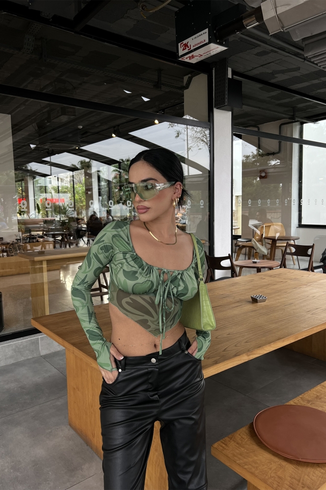 Yeşil Tül Detay Bağlamalı Crop Top